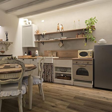 Antica Dimora Apartment ซานเฟลีเช เดล เบนาโก ภายนอก รูปภาพ
